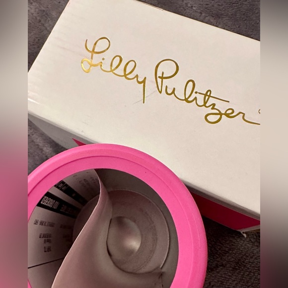 Lilly Pulitzer Cabana Cocktail can cooler - Picture 4 of 6